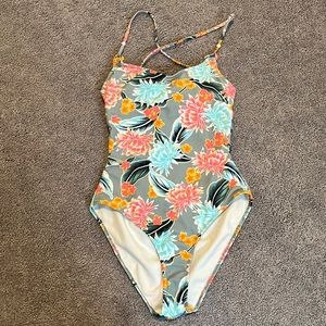 No boundaries floral one piece size medium